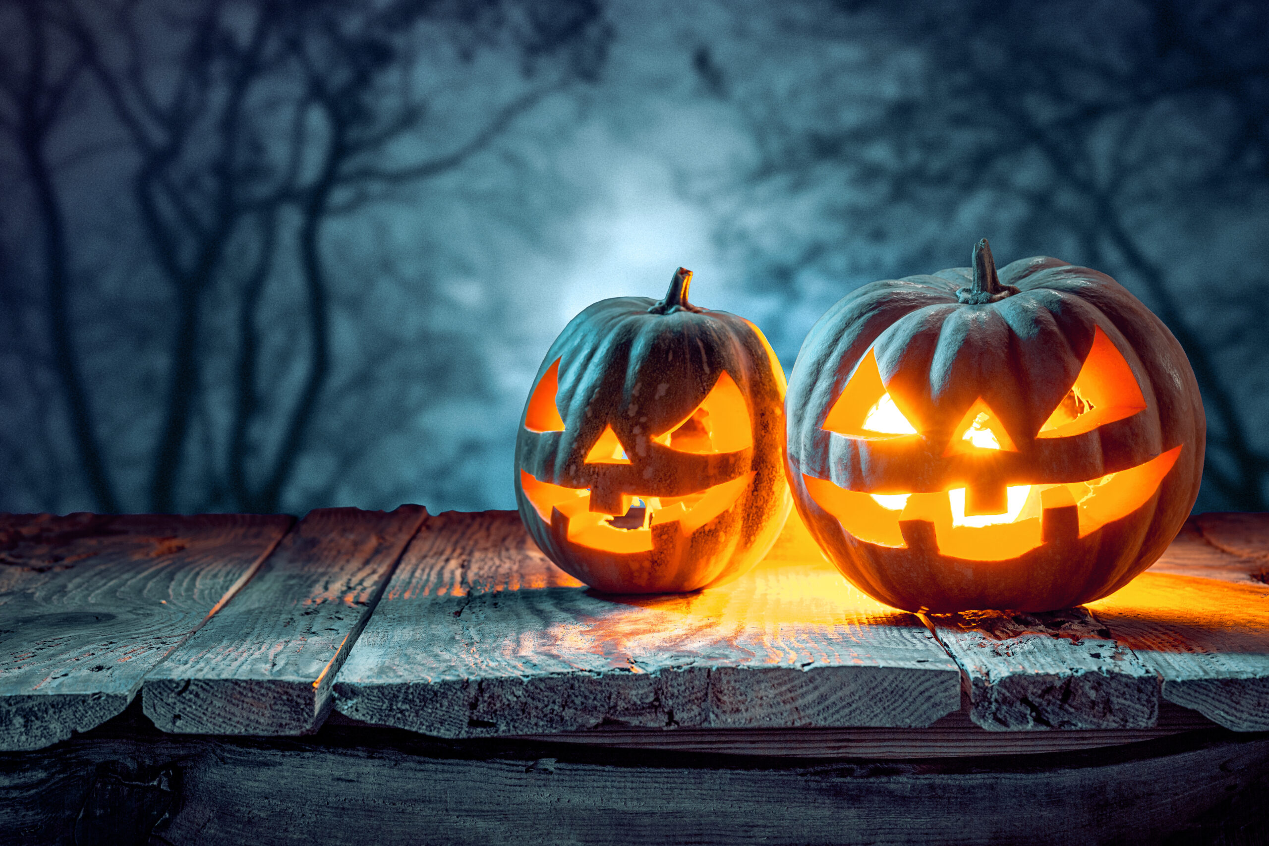 🎃 Spark some fun: Explore the world’s most unforgettable Halloween destinations! 💀👻